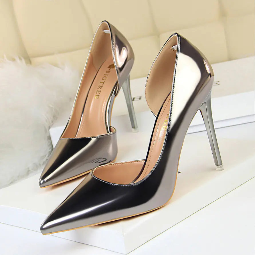 Stylish Metal Heel Pointed Toe Stilettos