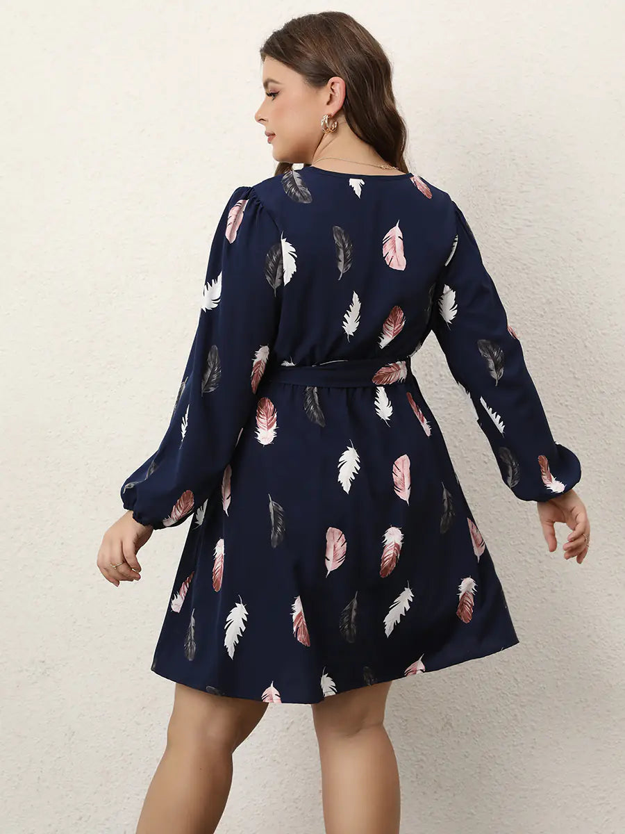 Plus Size V-Neck Feather Print Dress (L-4XL)