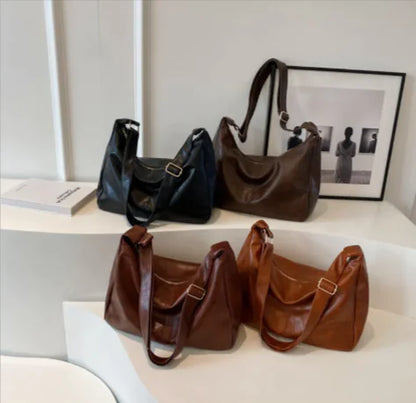 Dumpling Shoulder Bag